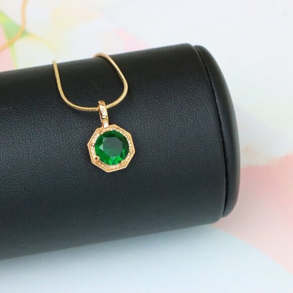 "Elegant Green Gem Pendant in Rose Gold Octagon Frame, XPPT1388 - Picture 4 of 13